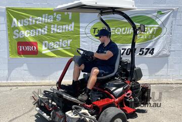 Toro Groundrunner 3320P Hybrid Mower - Perfect for Large Lawns and Commercial Landscaping!
