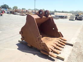 1600mm Caterpillar GP Bucket with Wear Package - picture0' - Click to enlarge