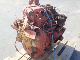 4 CYLINDER DIESEL ENGINE - picture0' - Click to enlarge