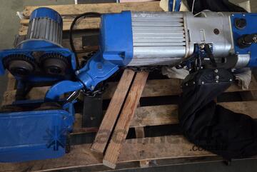 2Ton Electric Gantry. 125kg/ 250kg/ 2Ton Hoists. Pack Stacker Walkie/Tube Lifter. Jib Crane/Lifters