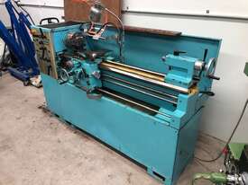 DoAll Metal Working Lathe with all the extras  - picture0' - Click to enlarge