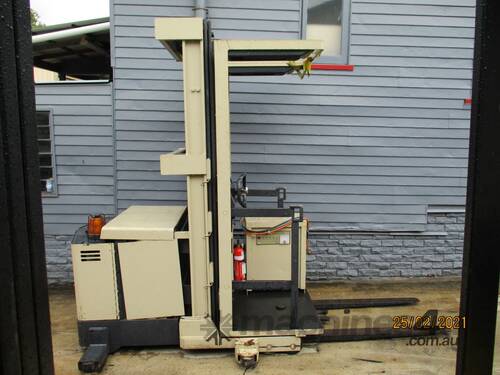 Crown Stock Picker Electric Used Forklift #CS256