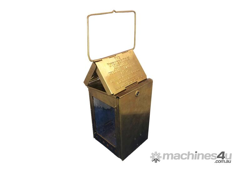 caption Replica WW1 Stonebridge Brass Folding Candle Trench Lantern