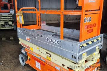 Jlg   1930 ES 19ft Scissor Lift