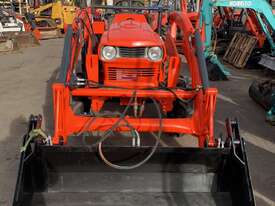 Kubota L295 DT, 30 HP, 4 ranges manual gear - picture0' - Click to enlarge