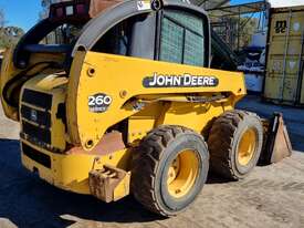 John Deere 260 Series II Skid Steer Loader - picture1' - Click to enlarge