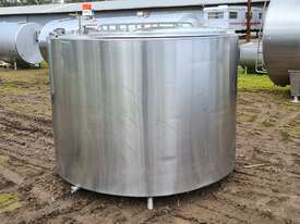 STAINLESS STEEL TANK, MILK VAT 2800lt - picture0' - Click to enlarge