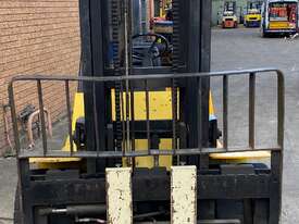 DIESEL 4 TON FORKLIFT - picture2' - Click to enlarge