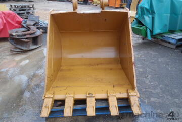   TL Digging Trenching Bucket