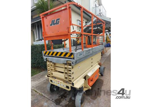 JLG 2646ES Electric Scissor lift 10m with 5yrs certification
