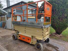 JLG 2646ES Electric Scissor lift 10m with 5yrs certification - picture0' - Click to enlarge