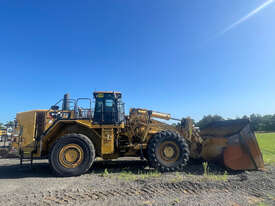 Caterpillar 988H Loader/Tool Carrier Loader - picture0' - Click to enlarge