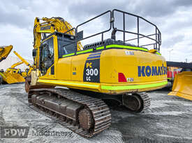 Komatsu PC300LC-8 Excavator - picture2' - Click to enlarge