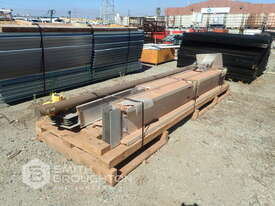 BARDUCT XL 3 PHASE BUSBAR SYSTEM - picture0' - Click to enlarge