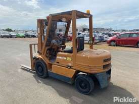 1994 Komatsu FD25T-11 - picture2' - Click to enlarge