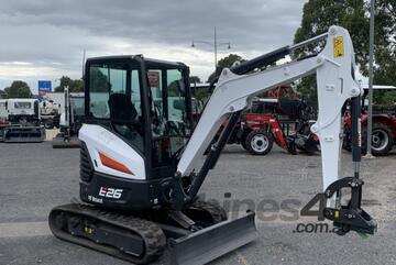 Bobcat   E30 Cabin Excavator