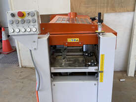 4 sided moulder planer Woodmizer MP260 - picture0' - Click to enlarge