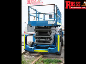 2008 GENIE GS-5390 SCISSOR LIFT - picture2' - Click to enlarge