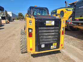 USED CAT 246D SKID STEER LOADER WITH FULL PREMIUM CAB, FULL CIVIL SPEC AND LOW 1035 HOURS - picture1' - Click to enlarge