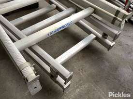 Aluminium Trestle 2.4mtr (8ft) X 2 - picture1' - Click to enlarge