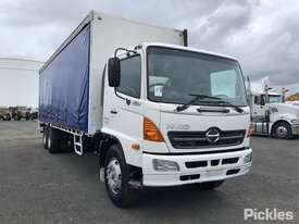 2004 Hino GH1J - picture0' - Click to enlarge