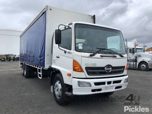 2004 Hino GH1J