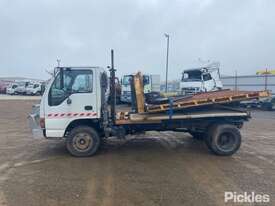 1995 Isuzu NPR - picture0' - Click to enlarge