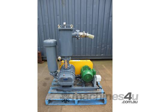 Roots Blower Vacuum Exhauster - 7.5kW - Pneuvay LTV80