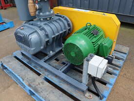 Roots Blower Vacuum Exhauster - 7.5kW - Pneuvay LTV80 - picture0' - Click to enlarge