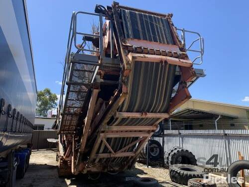 2010 Sandvik QA 330