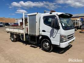 2009 Mitsubishi Canter FE85 - picture0' - Click to enlarge