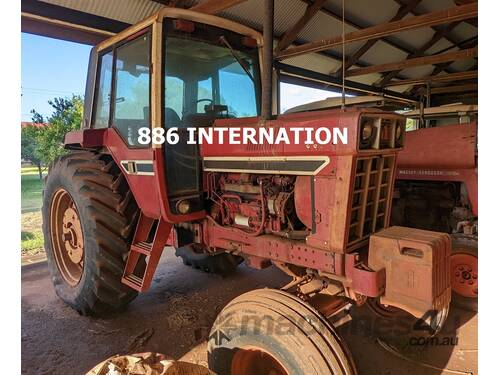 886 International Tractor