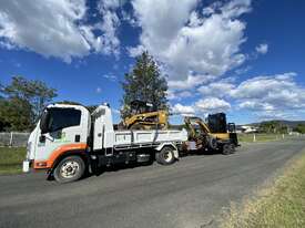 3.5Ton Excavator Skid Steer Combo - picture0' - Click to enlarge