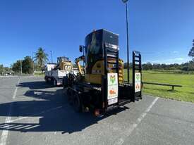 3.5Ton Excavator Skid Steer Combo - picture1' - Click to enlarge