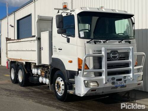 2007 Hino 700 Series