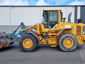 Volvo L70F - picture2' - Click to enlarge