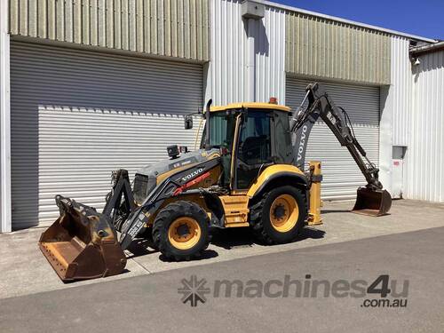 Volvo BL71B Backhoe Loader