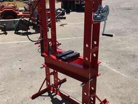 Unused 50 Ton Hydraulic Workshop Press - picture1' - Click to enlarge