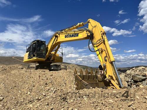 KOMATSU PC490LC-11 EXCAVATOR