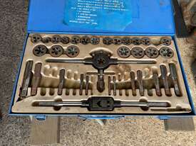 1 x Tap and Die Set - picture0' - Click to enlarge