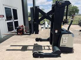 Crown Walkie Reach Truck - picture0' - Click to enlarge