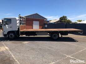 2006 Hino GD1J Traytop Day Cab - picture2' - Click to enlarge