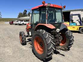 Used Kubota M8200 Tractor - picture2' - Click to enlarge