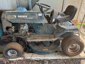 RIDE ON MOWER - picture0' - Click to enlarge