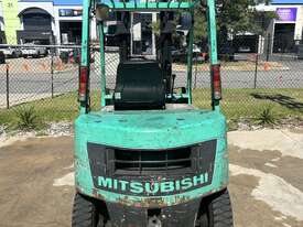 Used Mitsubishi KFG20 2t Forklift - picture1' - Click to enlarge