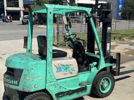 Used Mitsubishi KFG20 2t Forklift - picture2' - Click to enlarge