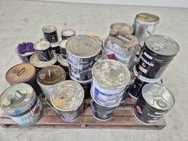 Miscellaneous pallet of paint - picture2' - Click to enlarge