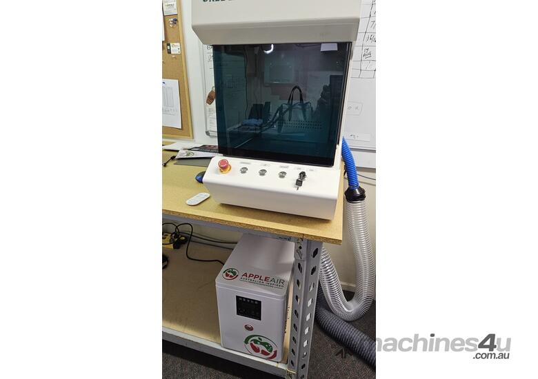 caption AAK40 Commercial Laser Purifier