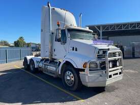 2002 Sterling AT9500 Prime Mover Sleeper Cab - picture0' - Click to enlarge