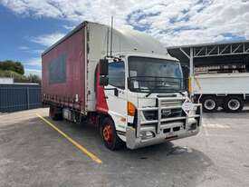 2015 Hino GD1J Curtainsider Day Cab - picture0' - Click to enlarge